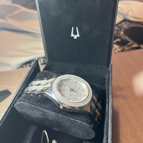 ✨💎 Bulova Phantom Crystal Pave Dial Stainless Steel Watch 💎✨ - Picture 5 of 5